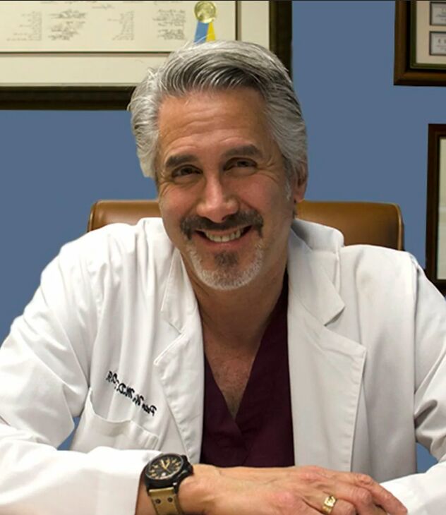 Médico Flebologista Carlos Lopes